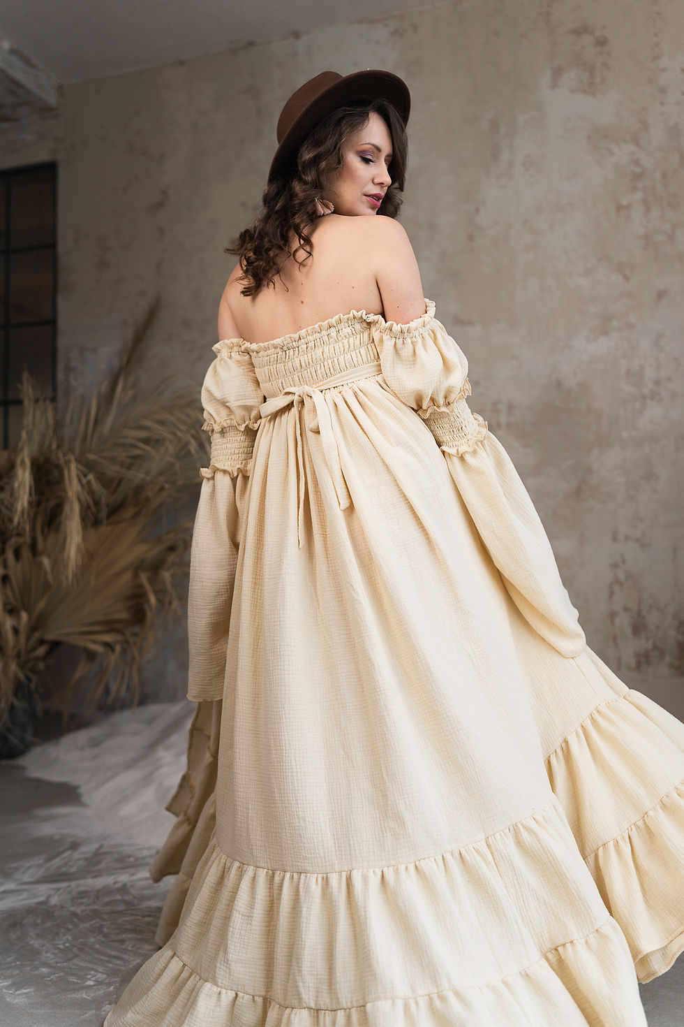 Thumbnail: Ritual Cotton gauze gown for maternity photo session