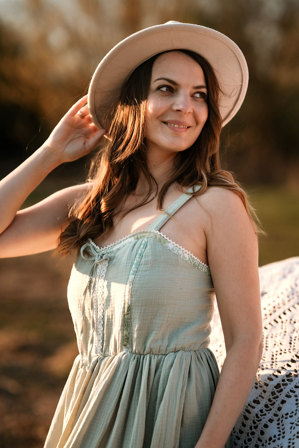 Thumbnail: Essence Cotton gauze gown for maternity photo session with beige top