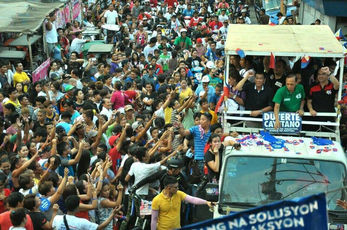 Mayaman o mahirap, bet si Duterte