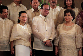 Sen. Grace Poe, lihim na kandidato ni Pangulong Aquino - Enrile