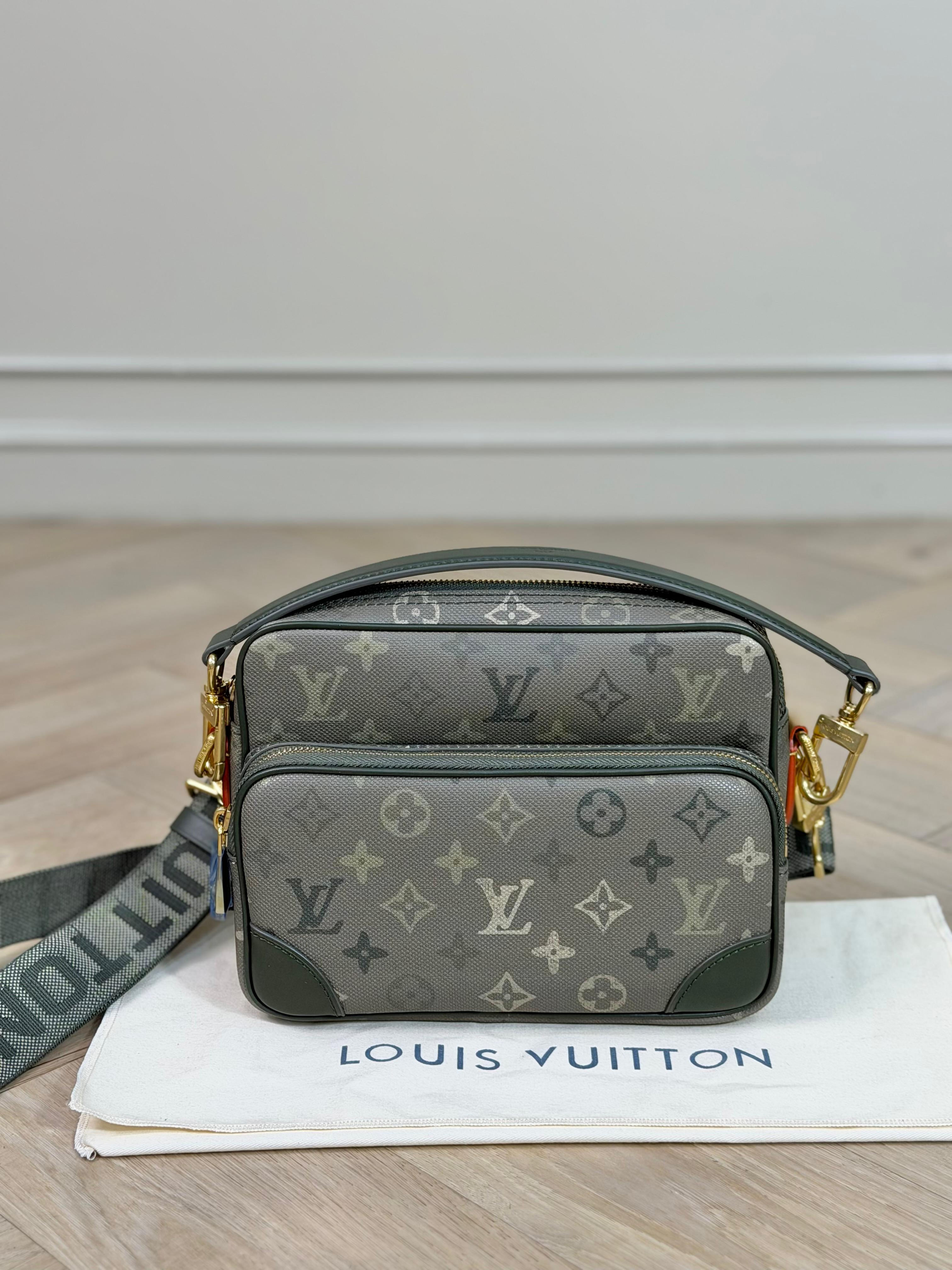 Louis Vuitton Nil Monogram Surplus