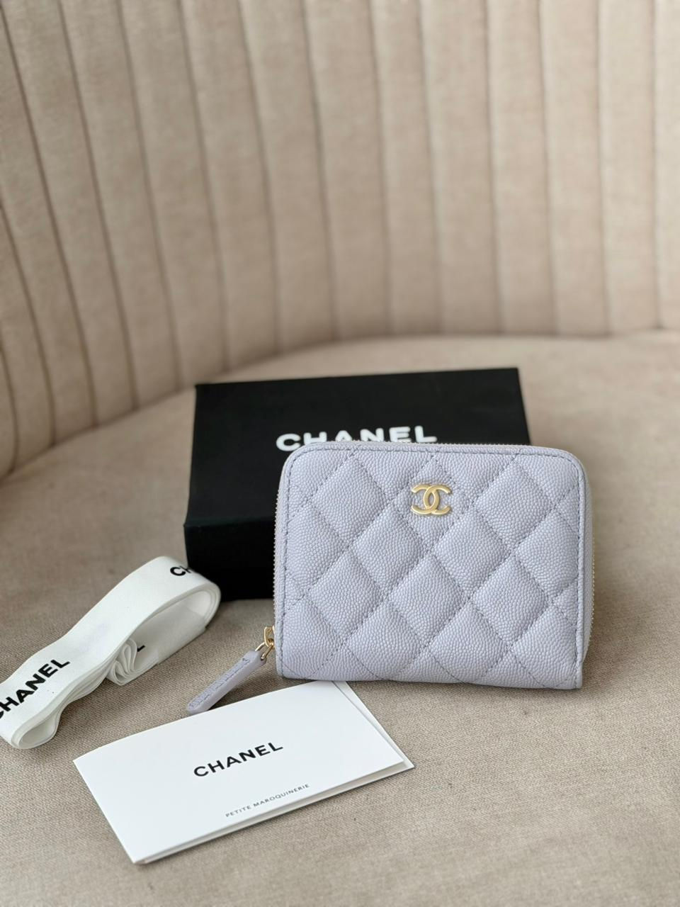 Thumbnail: Chanel Round Zipper Short Caviar Leather