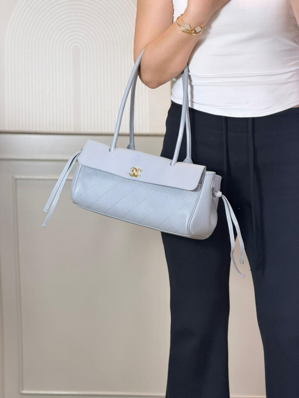 Thumbnail: Chanel C26 Shopping East West