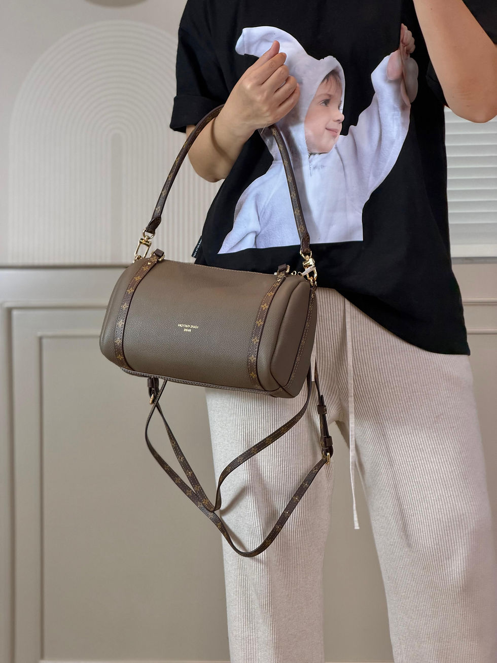 Thumbnail: Louis Vuitton Express PM Grained Calfskin Leather