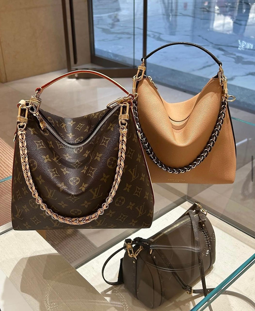 Thumbnail: Louis Vuitton Multipass Grained Calfskin Leather