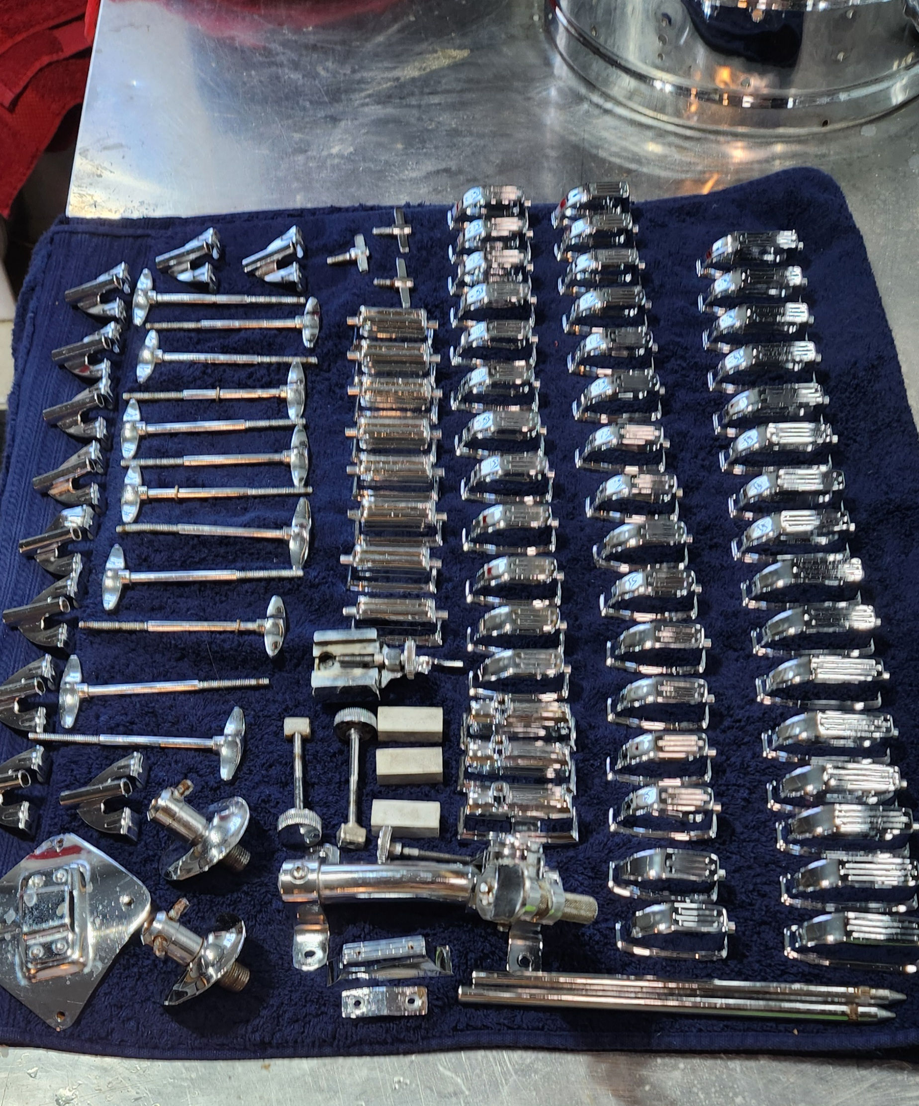 SHELL HARDWARE
