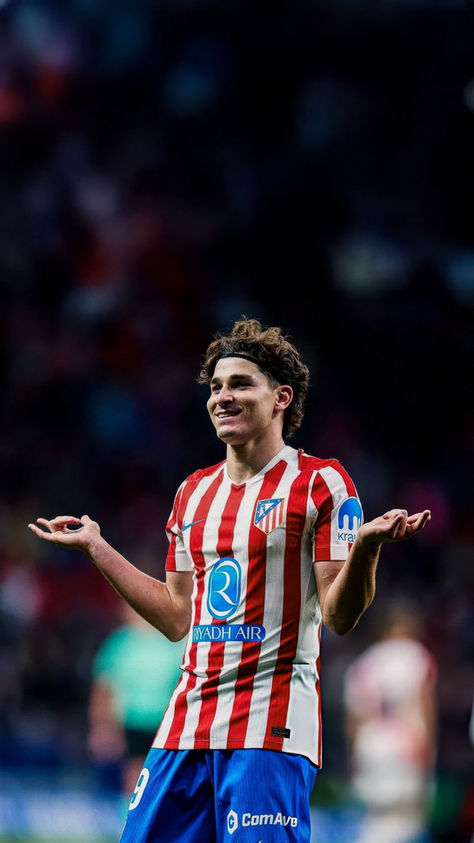 Julián Álvarez, Atlético Madrid’den ayrılmak istediğini açıkladı.