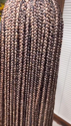 Thumbnail: Quad braids