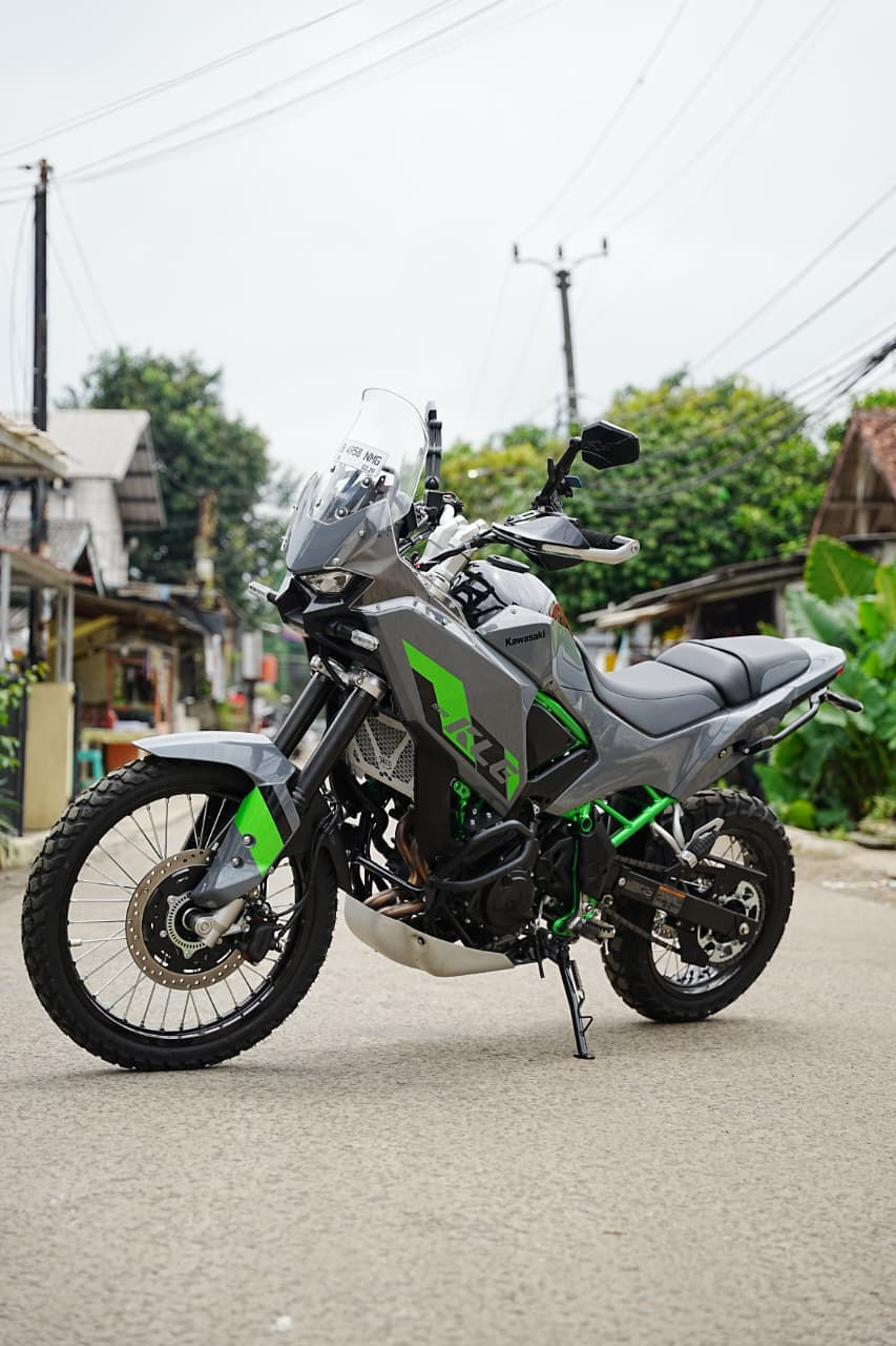 Thumbnail: Lower Crash Bar Kawasaki KLE 500