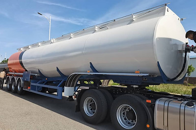 Fuel tanker 