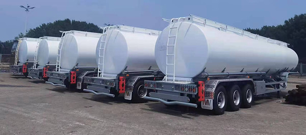 Tanker made for carrying petrol, diesel, acid and asphalt etc