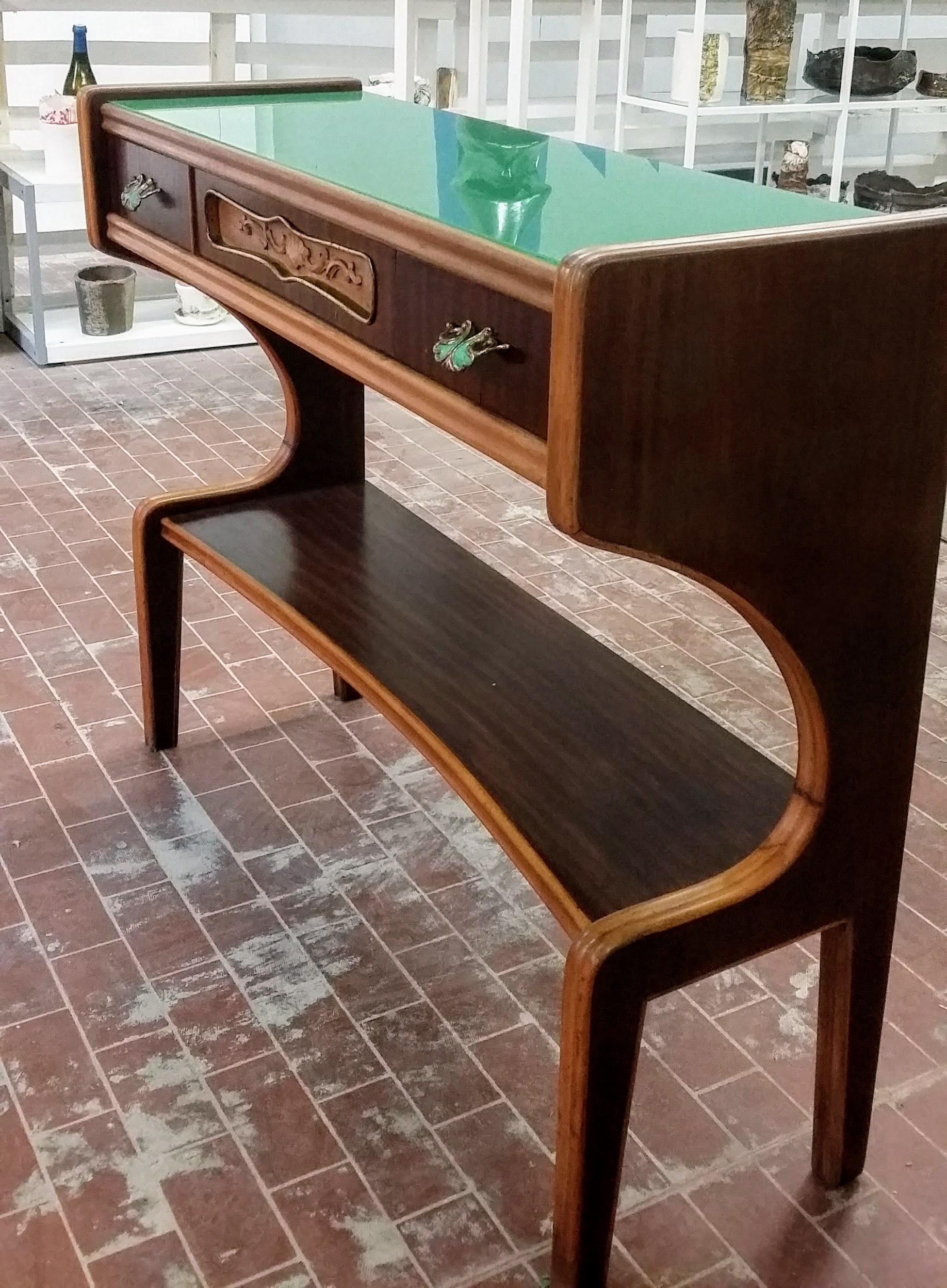 Restauro di consolle di Ico Parisi