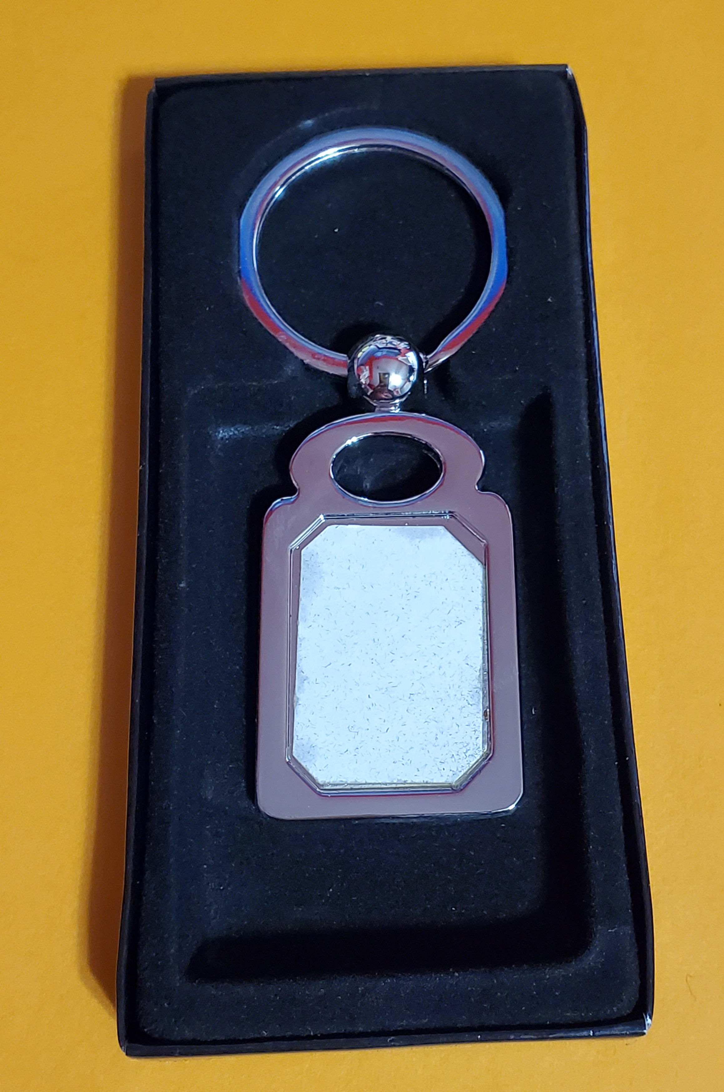 Jar Shape Metal Keychain