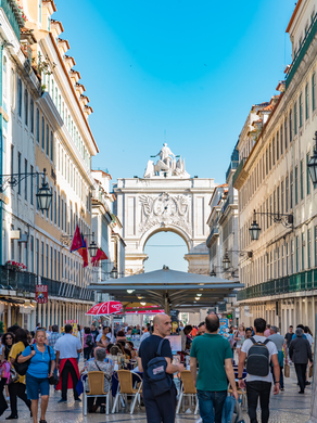 How to Avoid Tourist Trap Restaurants in Lisbon