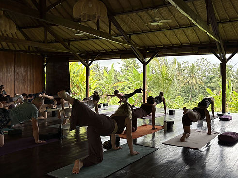 yoga_class_web.jpg