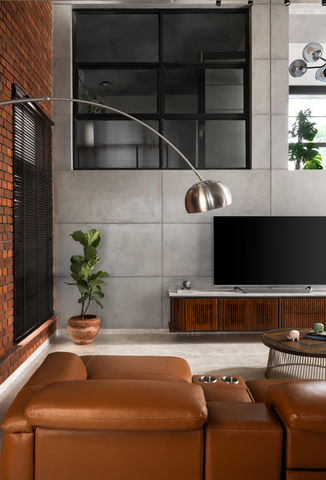 Hotels-Models14015 2_edit_new 2.jpg