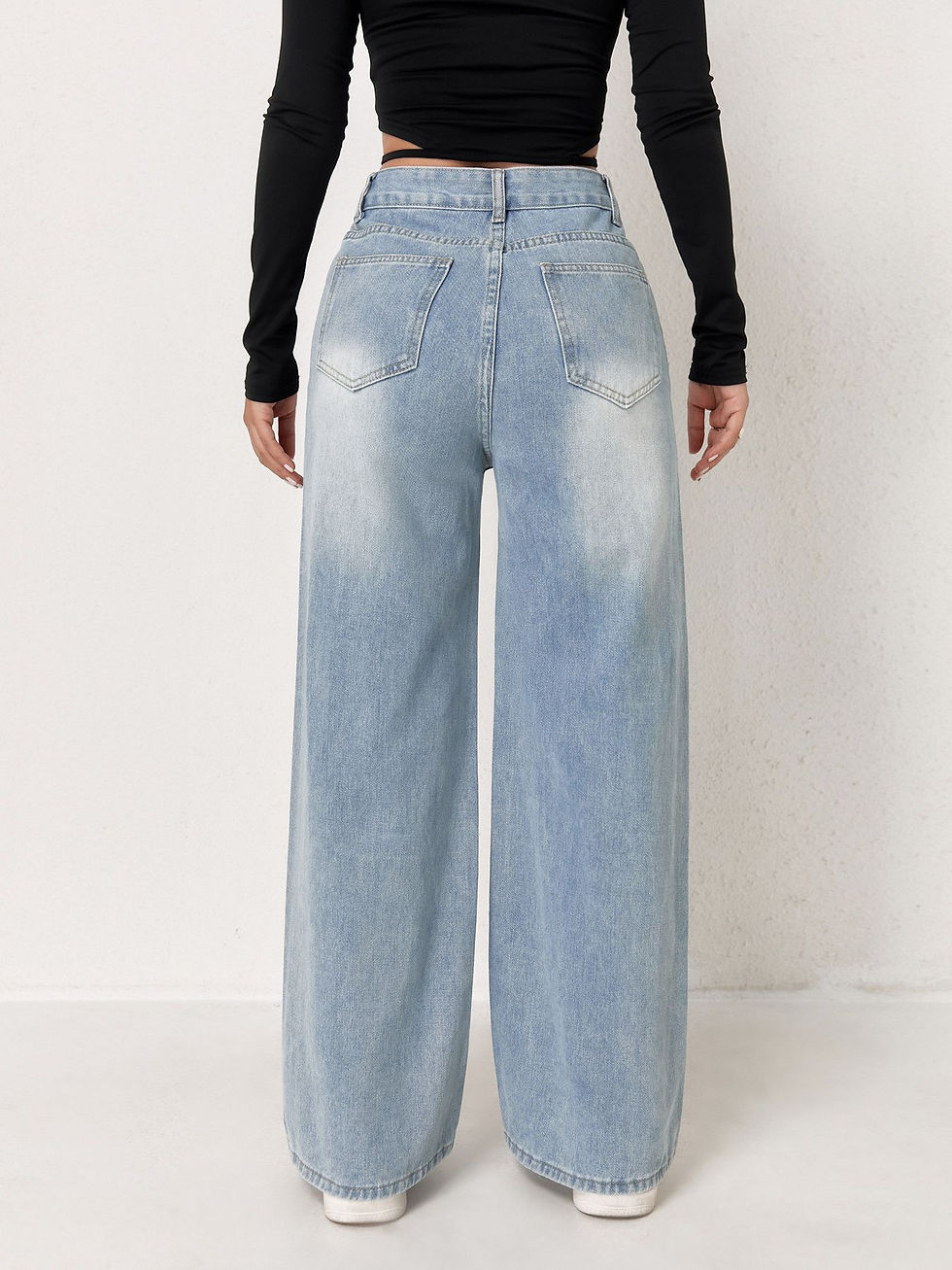 Thumbnail: The Marylebone Wide-Leg Jeans