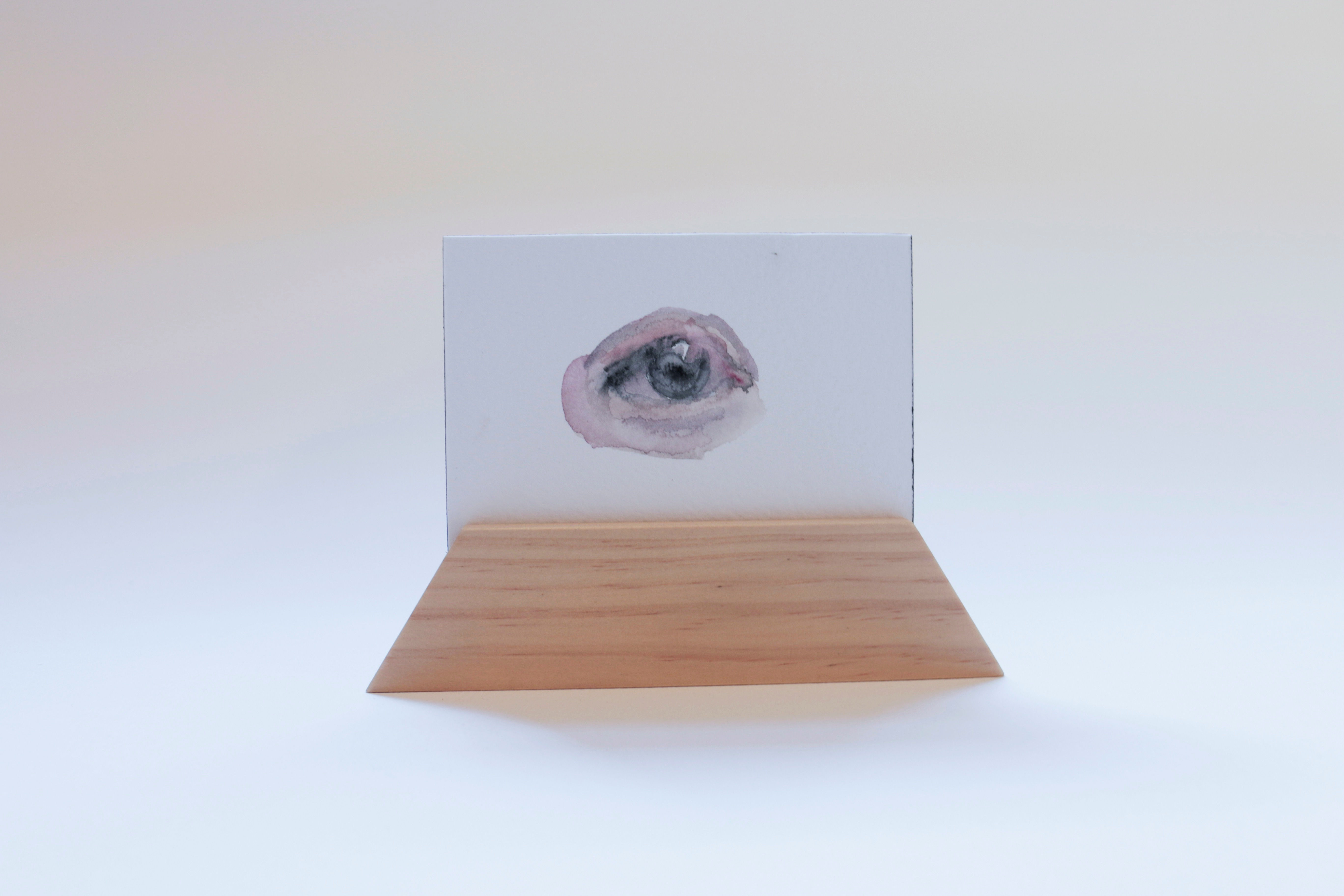 Watercolor Grey Eye Stand