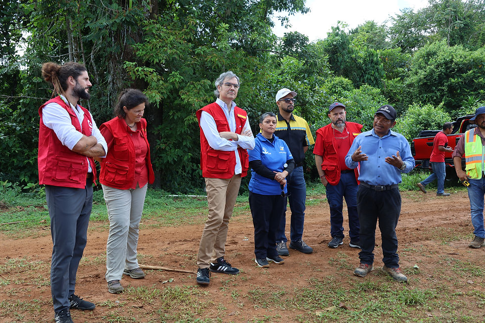 El Programa de Acceso Universal a la Energía en la Comarca Ngäbe-Buglé, financiado por la Unión Europea y la Cooperación Española, a través de la AECID en Panamá, continúa avanzando en la transformación de las regiones Ño Kribo, Nedrini y Kädriri, con las iniciativas de soluciones integrales de energía, a través de sistemas eléctricos fotovoltaicos, instalados en hogares, emprendimientos, cooperativas de producción de café y centros educativos.
