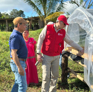 Subdirector de Cooperación México, Centro América y el Caribe de la AECID visita la Comarca Ngäbe-Buglé para conocer avances del Programa de Acceso Universal a la Energía