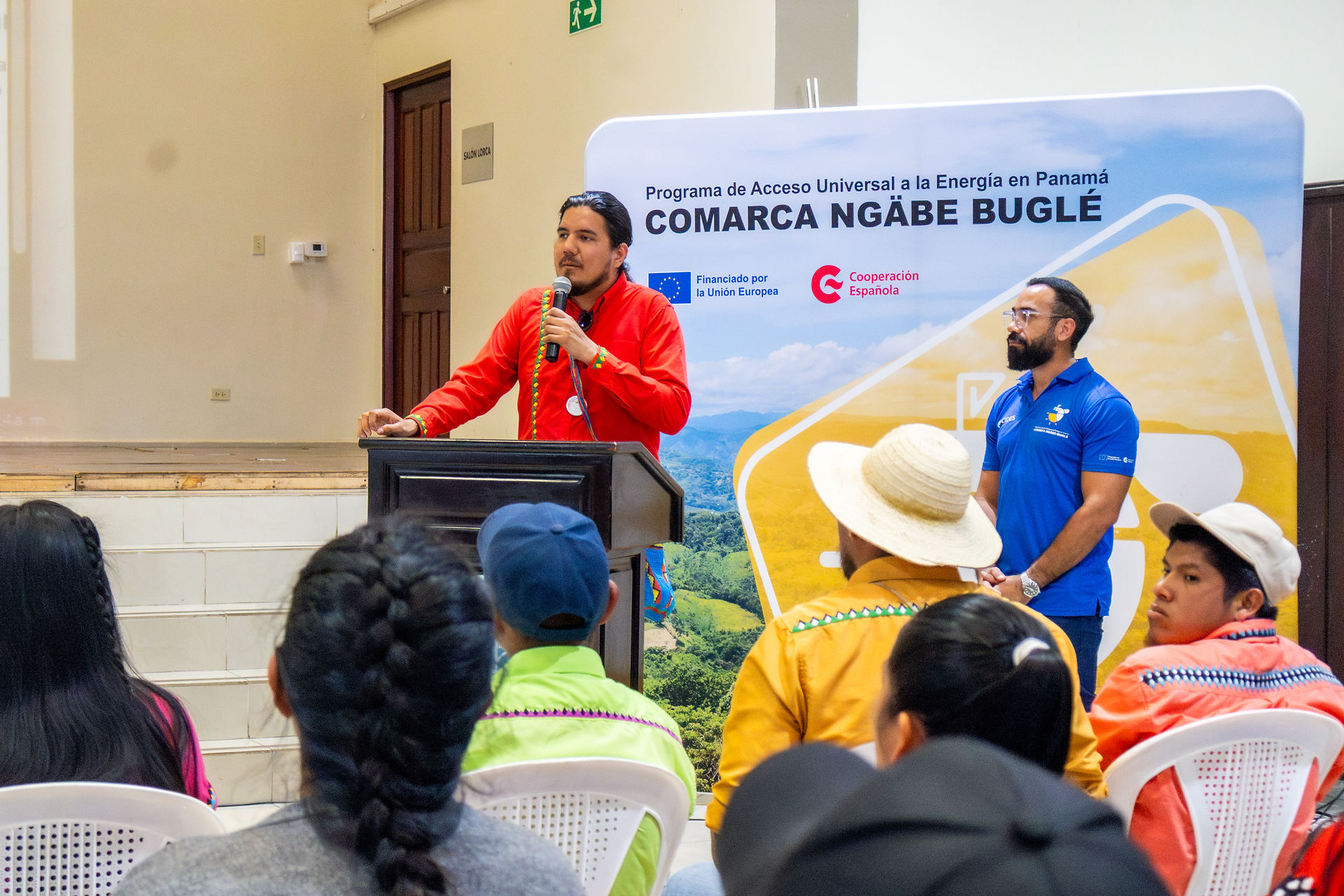 Mujeres y jóvenes de la Comarca Ngäbe-Buglé culminan Curso de Innovación y Emprendimiento Social del Programa de Acceso Universal a la Energía y El ABC del emprendedor para la Transformación Digital