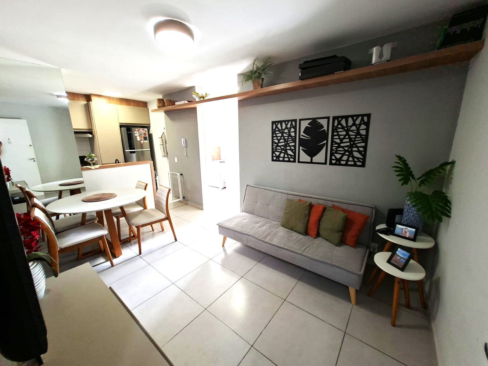 Apartamento - 02 Quartos - 01 vaga livre - Elevador