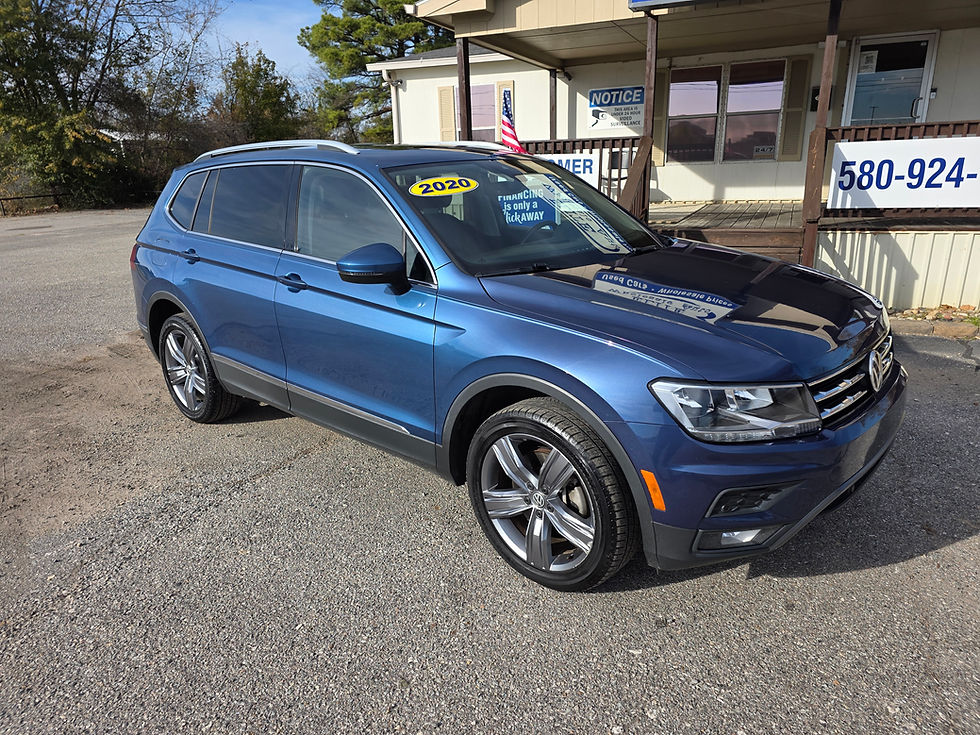 Thumbnail: 2020 Volkswagen Tiguan SEL 88,008 Miles – $21,995