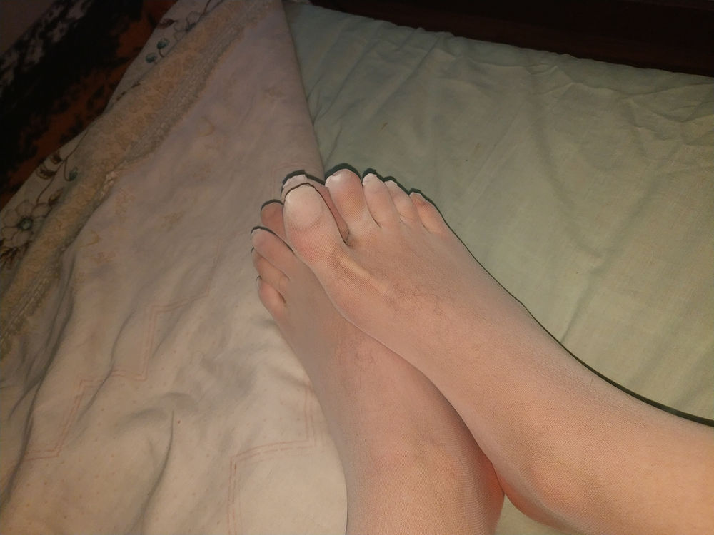 five toe pantyhose