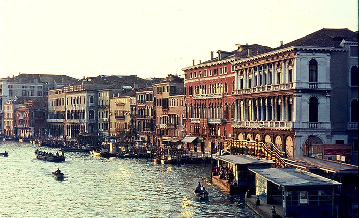 Grand%2520Canal-1_edited_edited.jpg