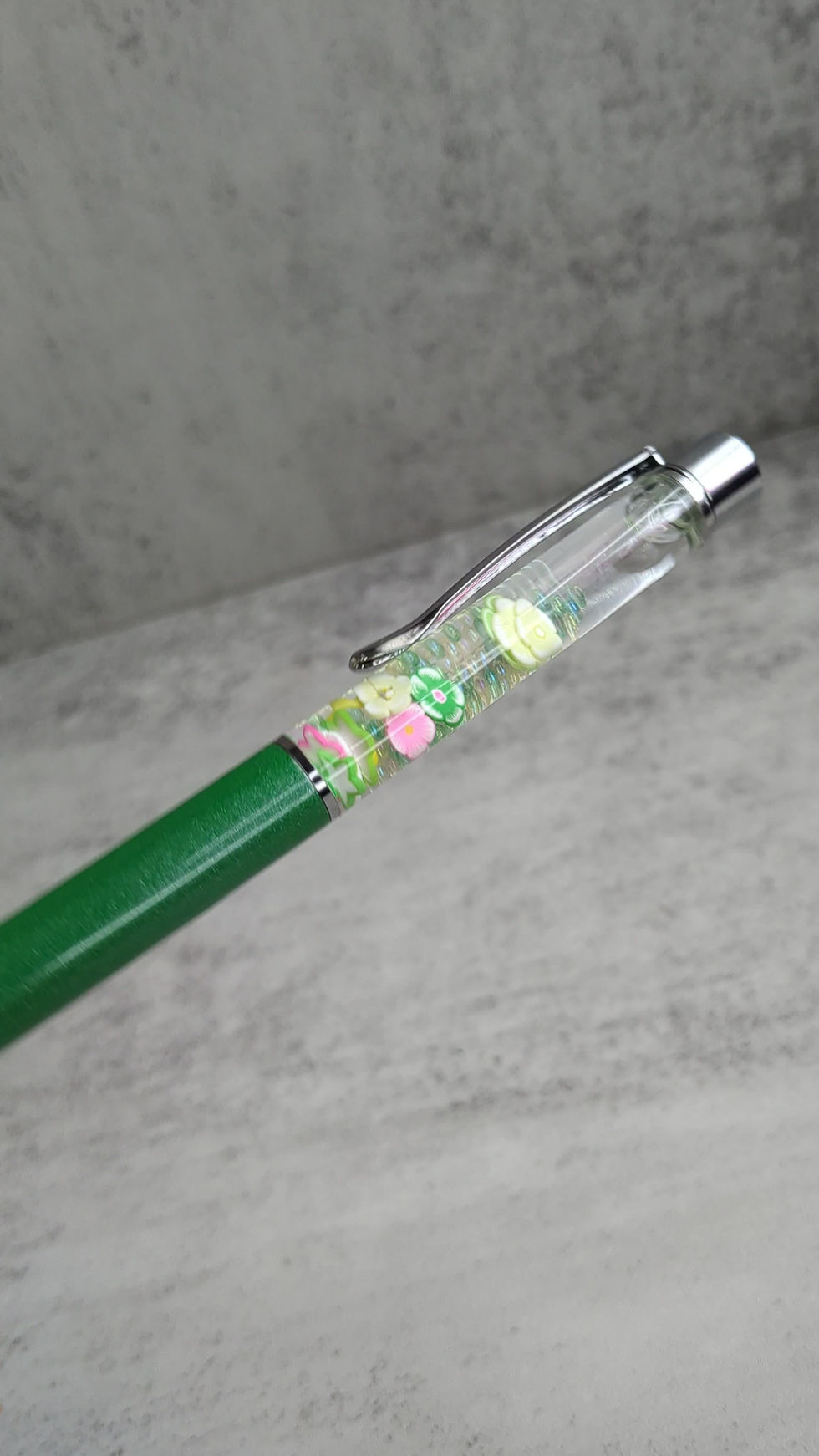 Thumbnail: Personalized Glitter Pen