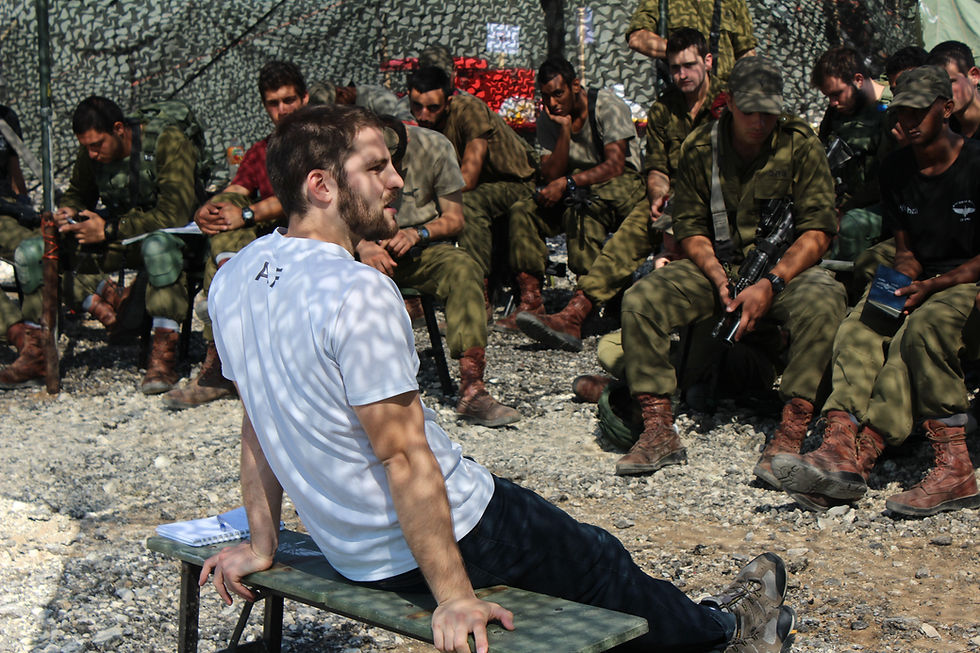 איך לשפר ביצועים והתאמה ליחידות באמצעות אסטרטגיות פסיכולוגיות