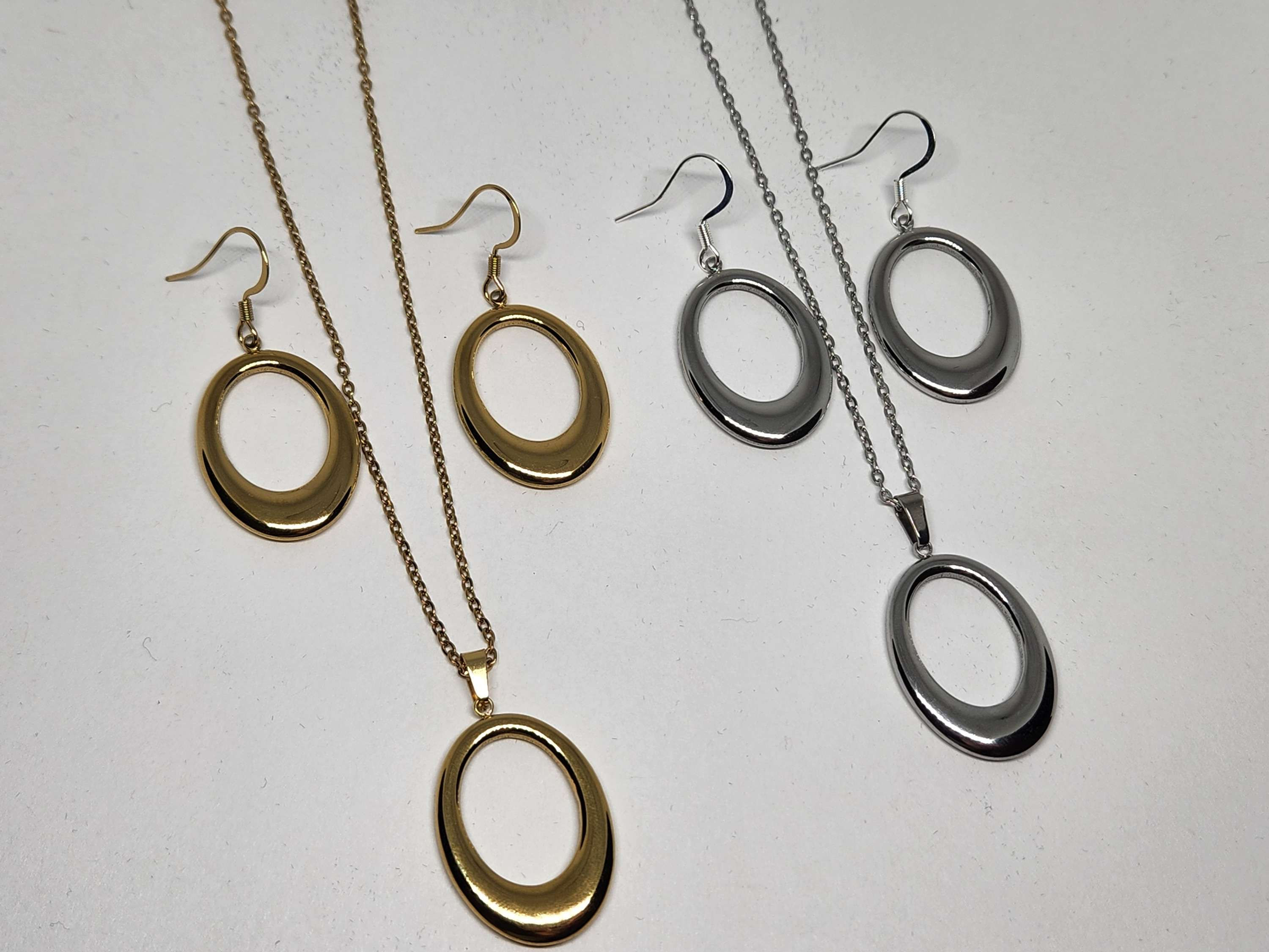 Oval Hoop Jewelry Set