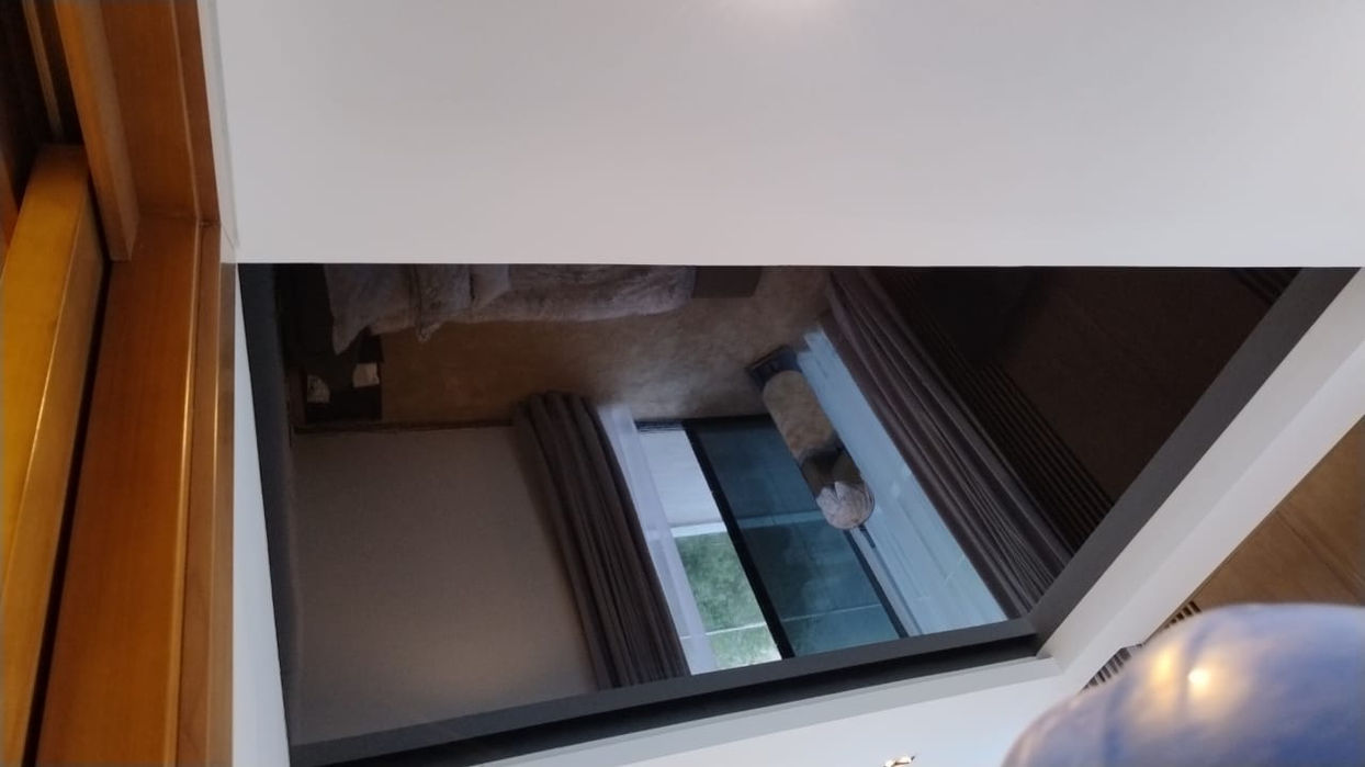 Lacquer Reflective Stretch Ceilings