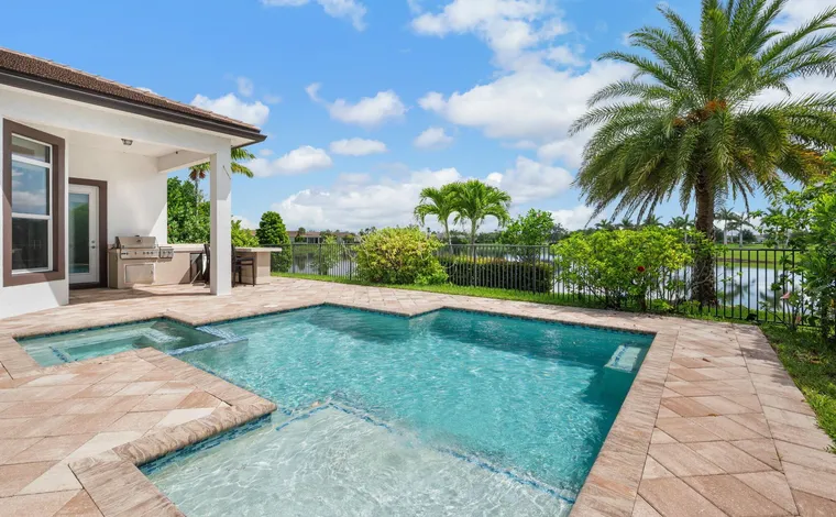 Image by Francesca Tosolini