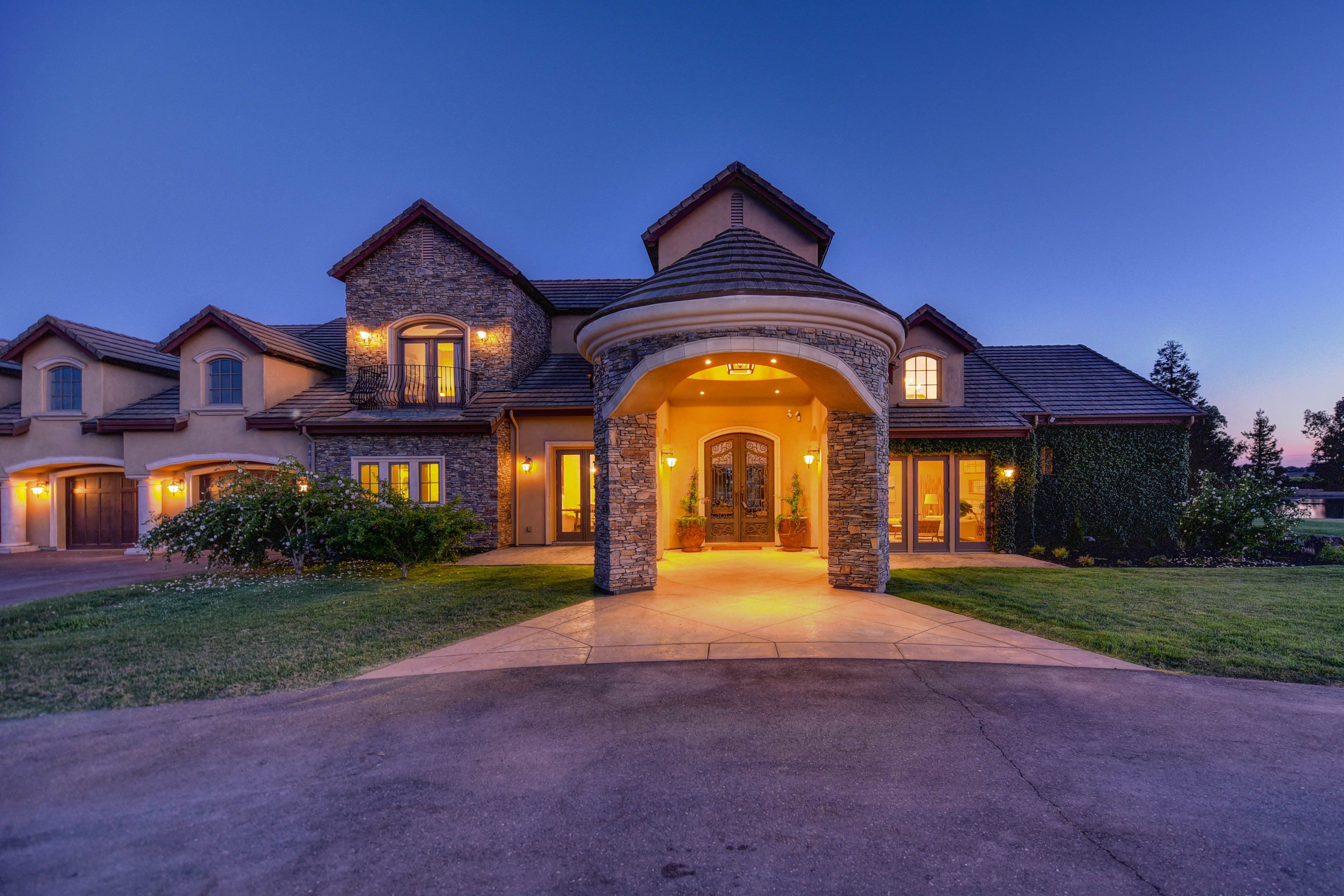 Image by Francesca Tosolini