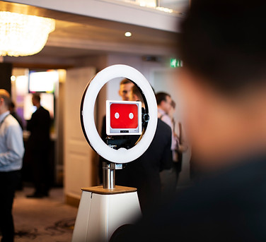 Fotobox Roboter, Selfiebot, Foto Roboter mieten Schleswig - Holstein