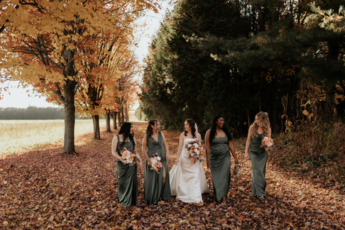 cranberry creek gardens bride and bridesmaids