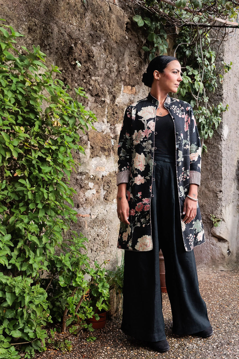 Miniatura: Cappotto Daya ~ Fiori Neri