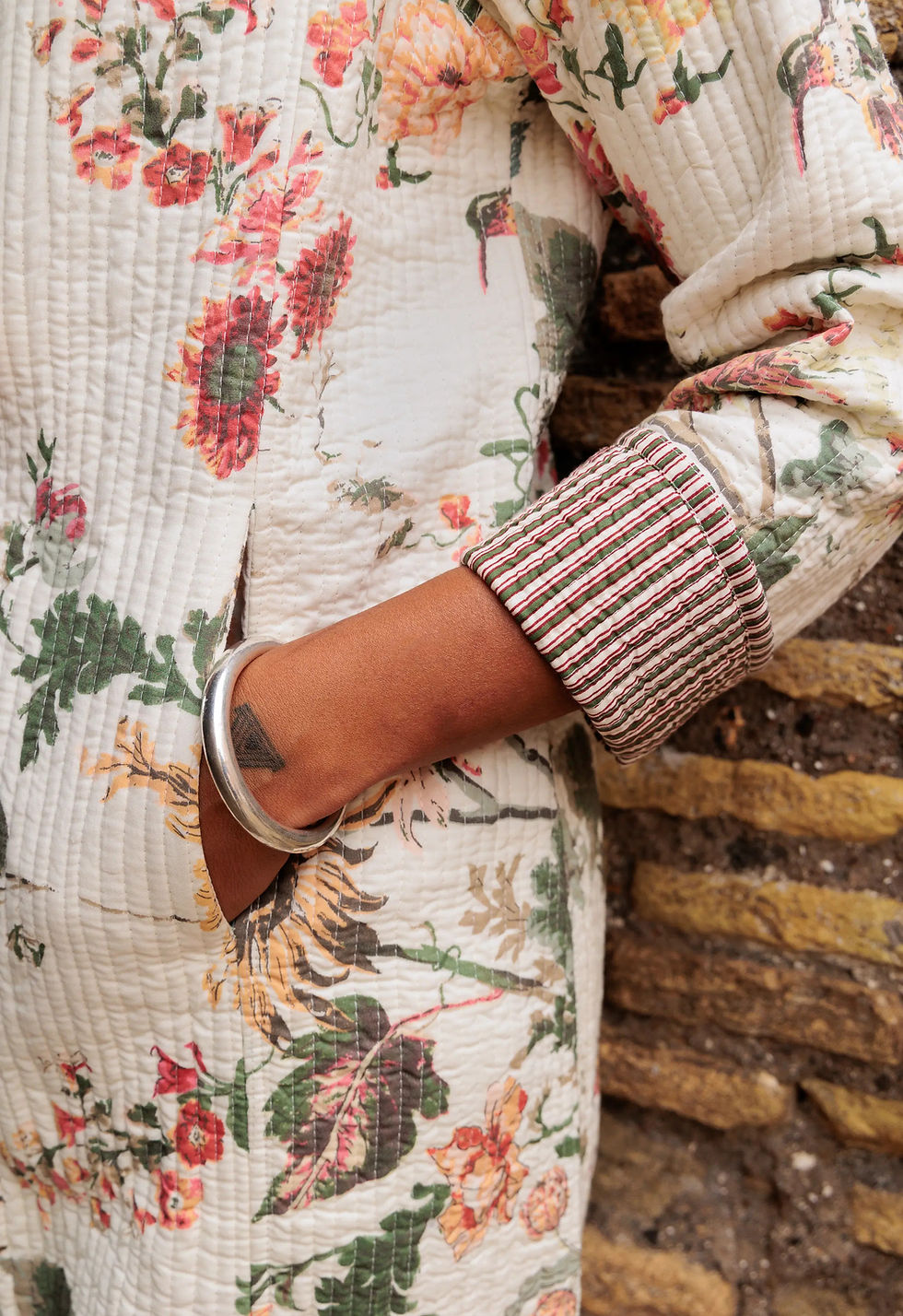 Miniatura: Cappotto Daya ~ Fiori Bianchi