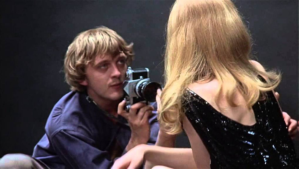 Blow-Up (1966) - A look paranoia in the movie