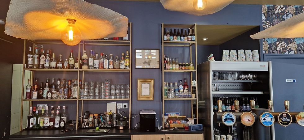 Notre bar à cocktail et mocktail richement doté.