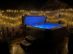 Cottage hot tub