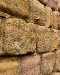 Stützmauer Installations