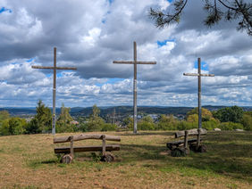 Drei Kreuze in Aschaffenburg-Schweinheim