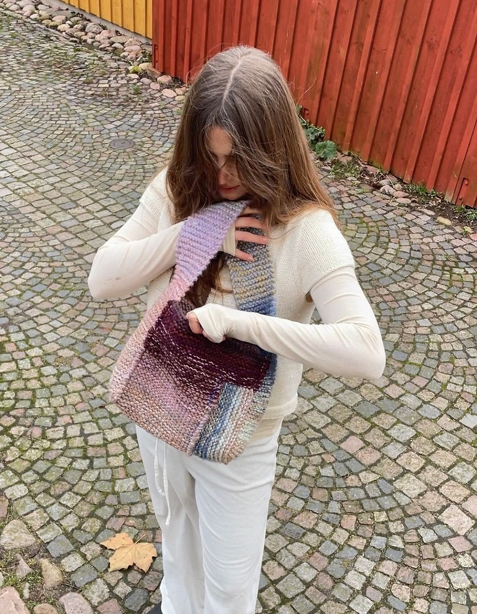 Thumbnail: BIG BEYOND BAG