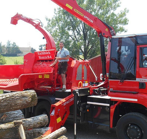 großer Hacktruck von Hackgut Richard Sackl