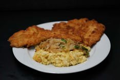 Schnitzel zubereitet vom Restaurant Zum Fuchs