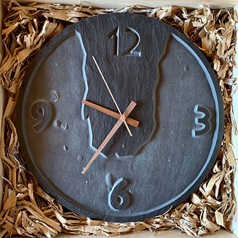 Wanduhr vom
Fruhwirth Steinmetzmeister