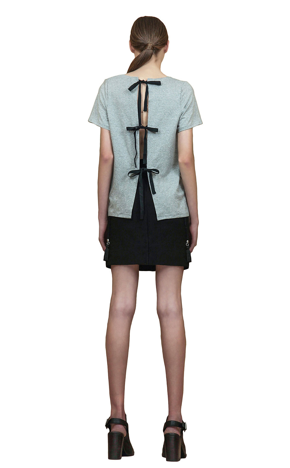 Blusa Basic Untied Cinza e Saia Mini Untied_costas