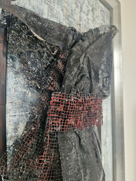 CACHEE DERRIERE DETAIL 1 (1)